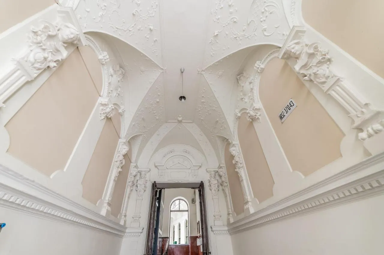 Central Danube 3Br, 2 Bathr Quiet Apt At Market Hall Budapest Hungary